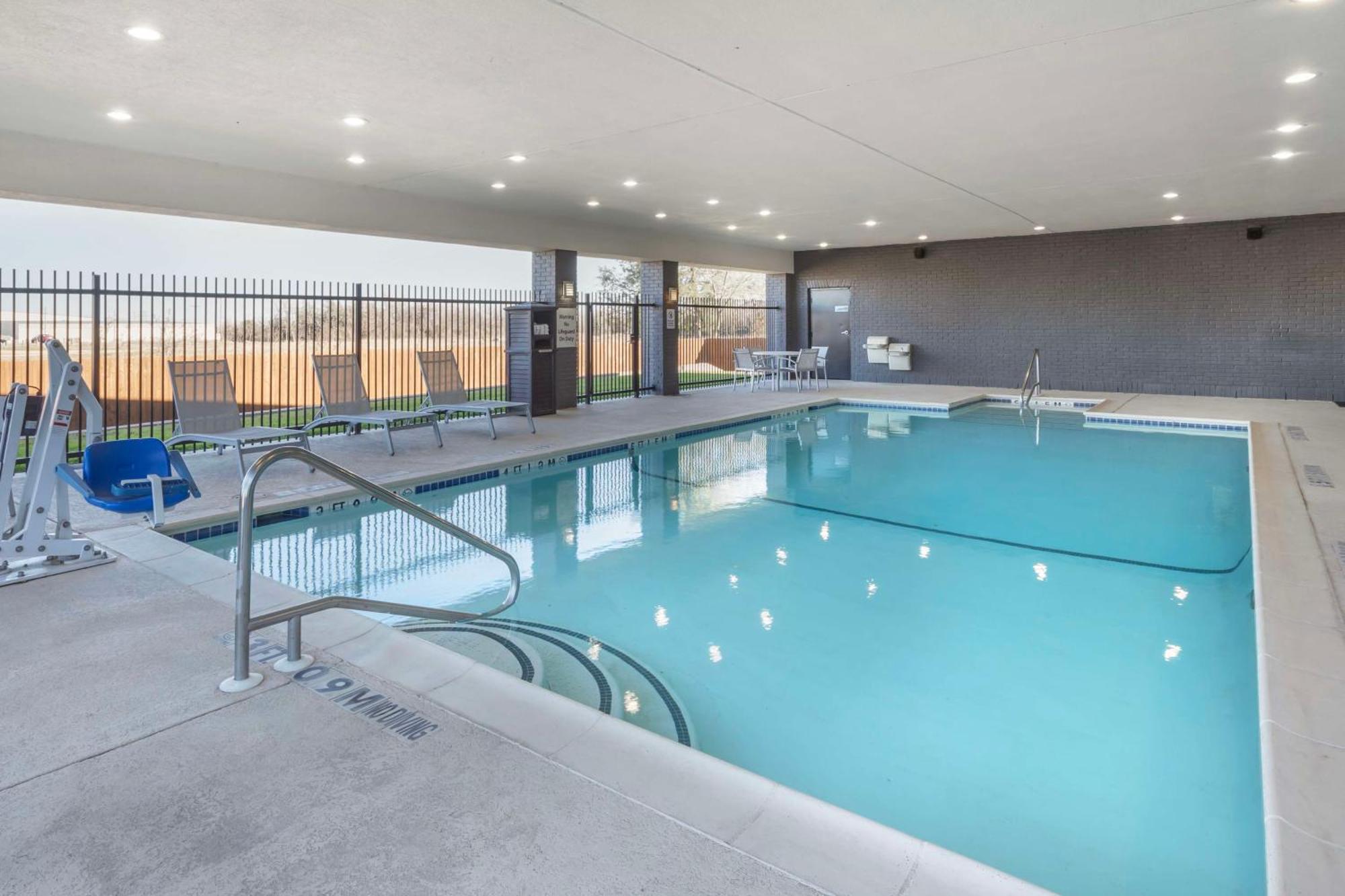 Best Western Plus Stephenville Inn Eksteriør billede